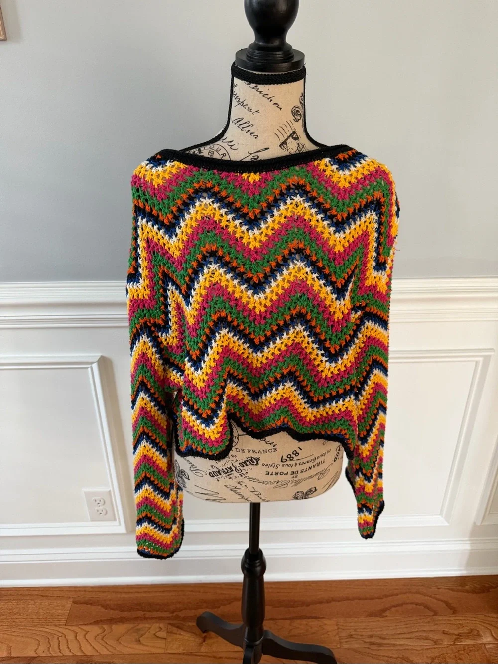 Zara‎ Colorful Crochet Zigzag Sweater – Size Large